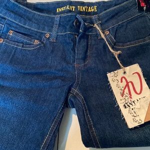 NWT Instant Vintage Denim Capri Jeans